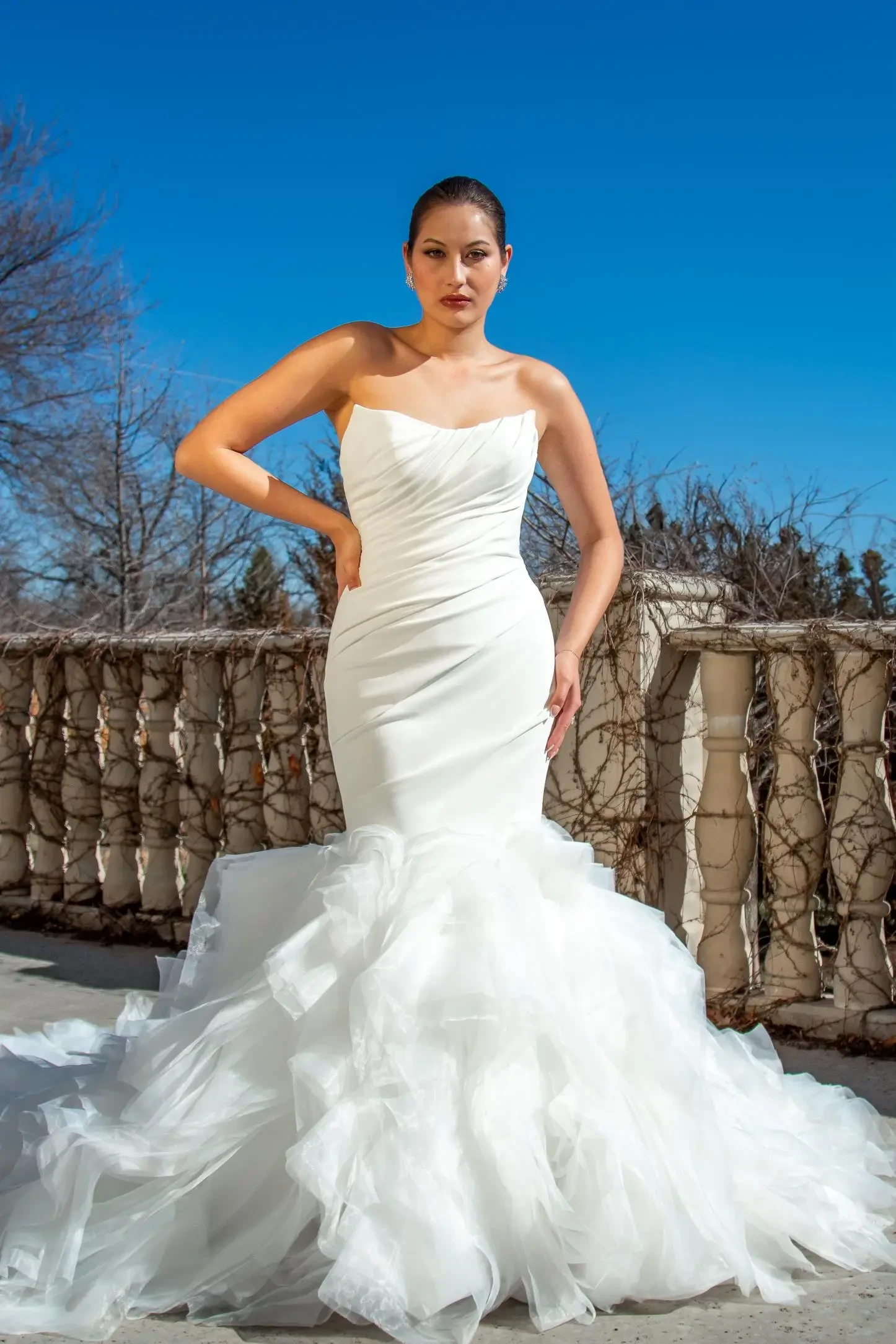 model wearing an elizabeth lee wedding gown
